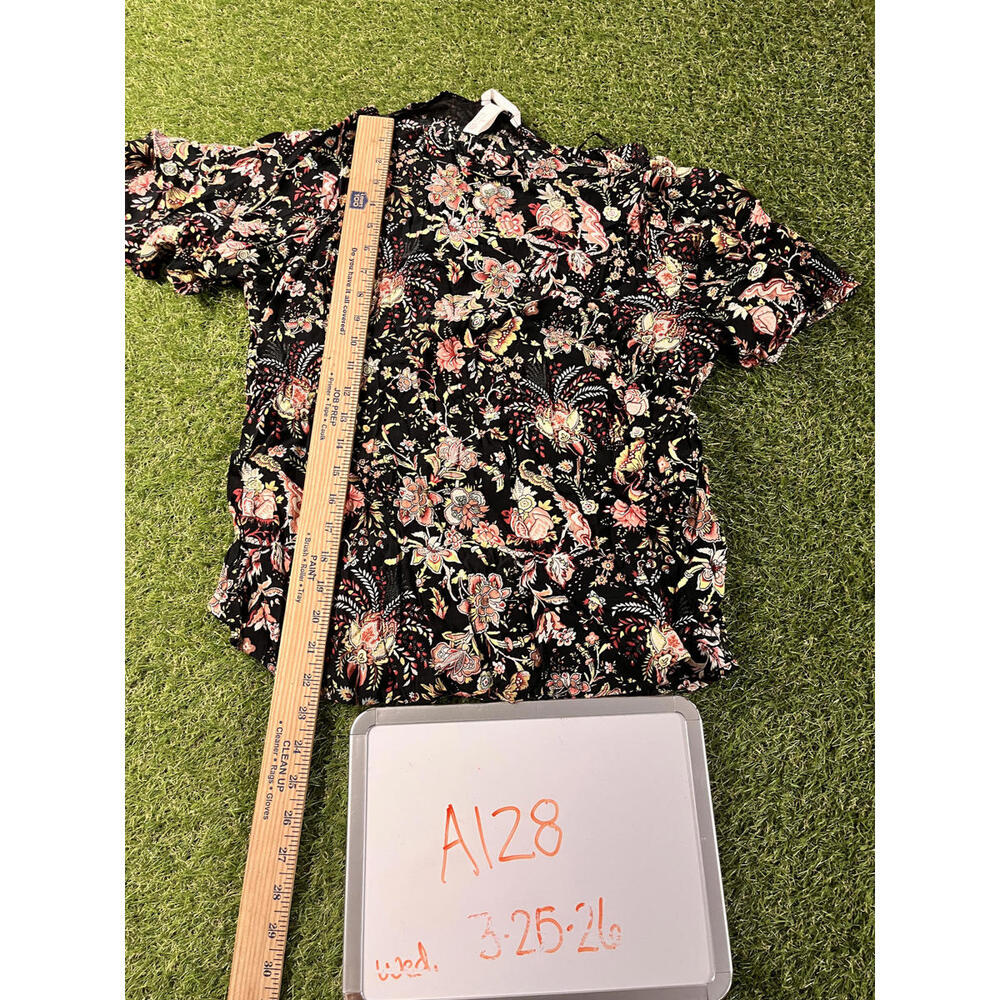 H&M Black Floral Print Blouse Size US 12 ruffle sleeve Resort